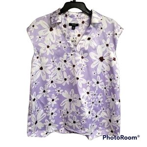 Alfani purple and white V-neck sleeveless floral top